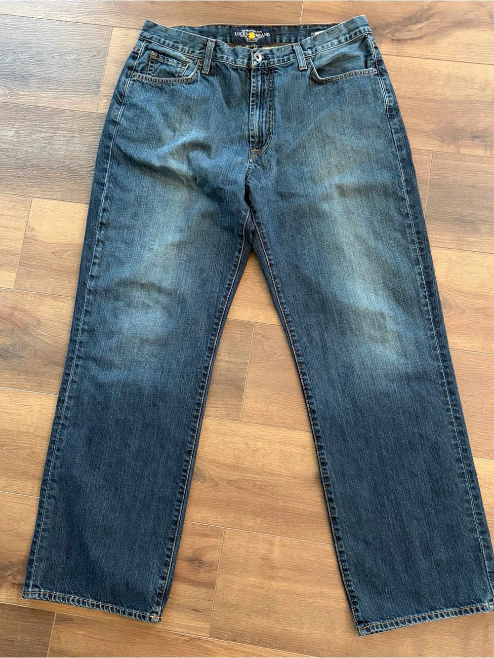 Lucky Brand 181 Relaxed Straight Denim Blue Jeans Mens Size 36X32 (35x31.5)